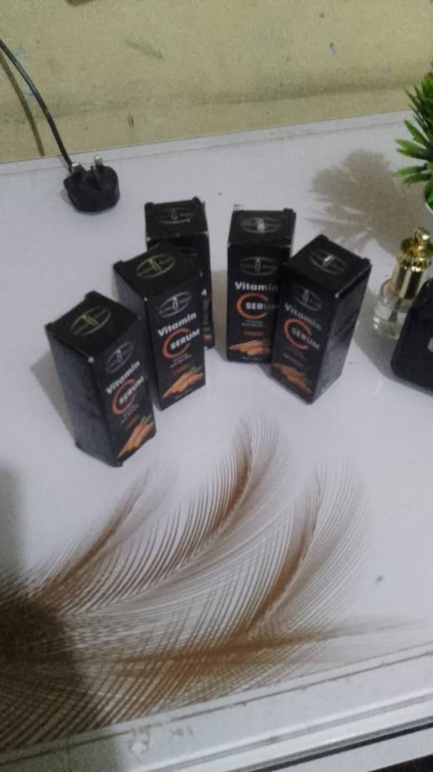 VITAMINE C SERUM ECLAIRCISSANT
