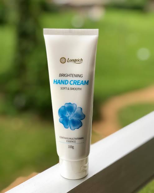 𝗖𝗥𝗘̀𝗠𝗘 𝗥𝗘́𝗣𝗔𝗥𝗔𝗧𝗥𝗜𝗖𝗘 𝗟𝗢𝗡𝗚𝗥𝗜𝗖𝗛 – 𝗣𝗢𝗨𝗥 𝗗𝗘𝗦 𝗠𝗔𝗜𝗡𝗦 𝗗𝗢𝗨𝗖𝗘𝗦, 𝗨𝗡𝗜𝗙𝗜𝗘́𝗘𝗦 𝗘𝗧 𝗦𝗔𝗡𝗦 𝗤𝗨𝗜𝗡𝗧𝗢𝗦